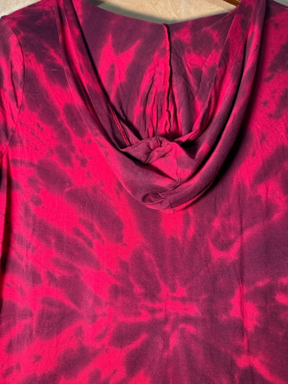 Torrid Super Soft Red Tie-Dye hooded  Long Sleeve V-Neck Top - Picture 4 of 4